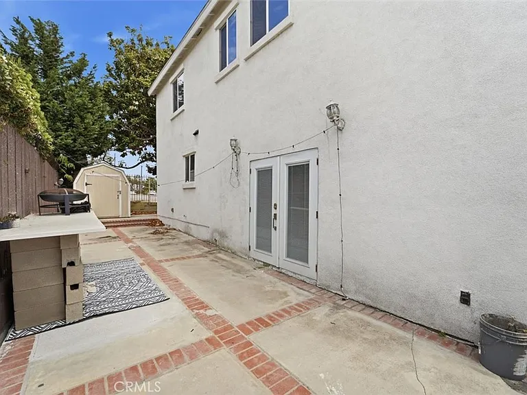 709 Warren Ln — Photo 30