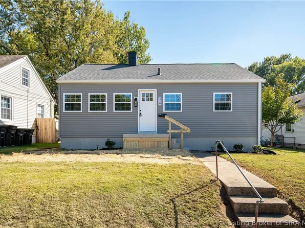 319 E Charlestown Avenue, Jeffersonville, IN 47130