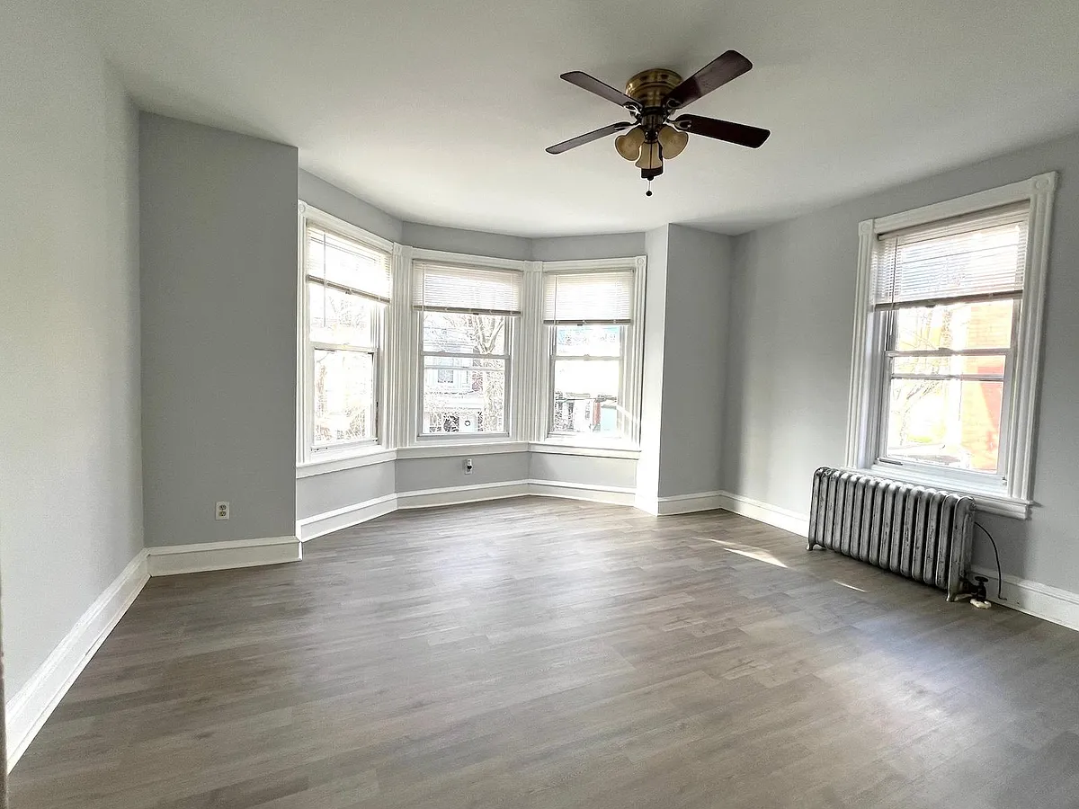 Building Photo - 5131 N 11th St #2
