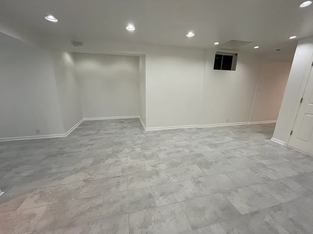 1106 Landerset Dr — Photo 4