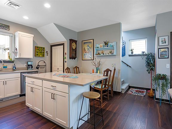 5th image of 4111 Killarney Way
