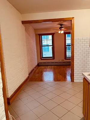 Rented by Myerowtz/Satz Realty Corp | media 17