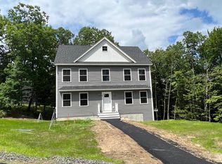 25 Rocky Hill Rd, Nottingham, NH 03290