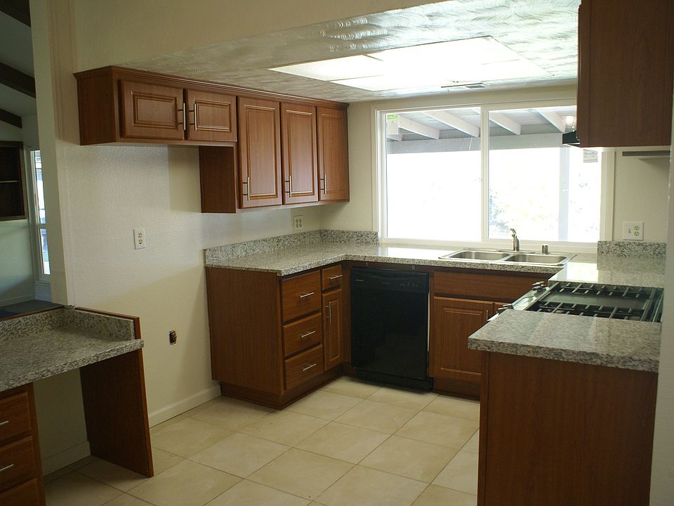 2nd image of 5612 Tahama St