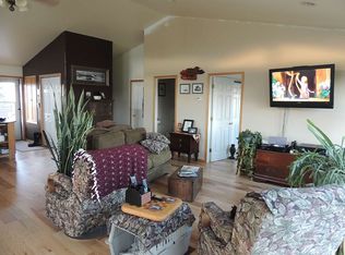 220 Saddle Dr, Dillon, MT 59725
