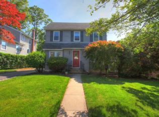 4630 Concord Ave, Great Neck, NY 11020