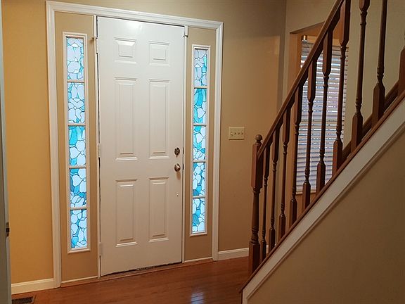 4th image of 225 Millbrook Ct