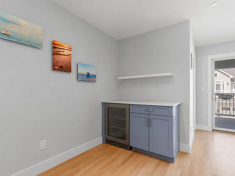 36 Virginia Ave — Photo 28