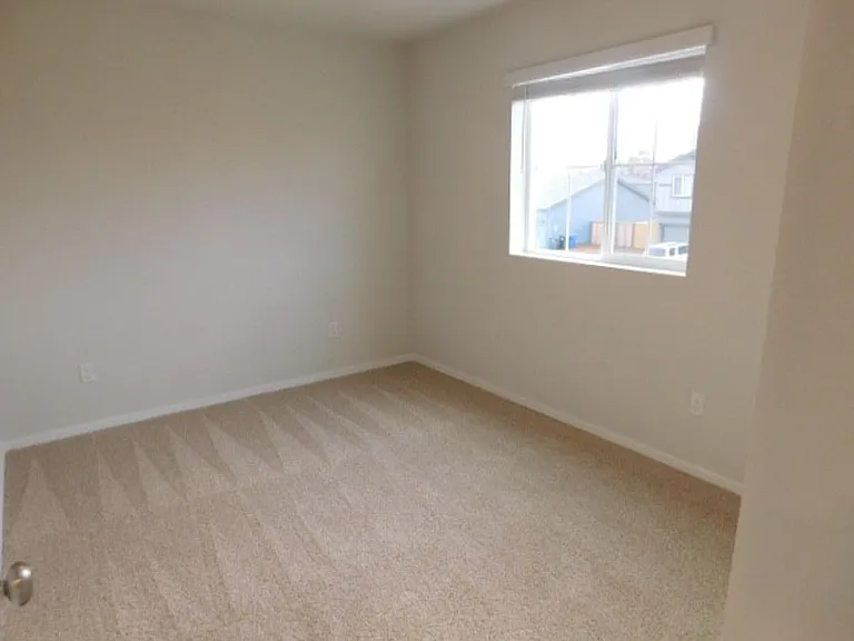 4737 Navigation Ave NE — Photo 22