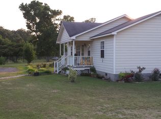 4237 King Rd, Clinton, NC 28328