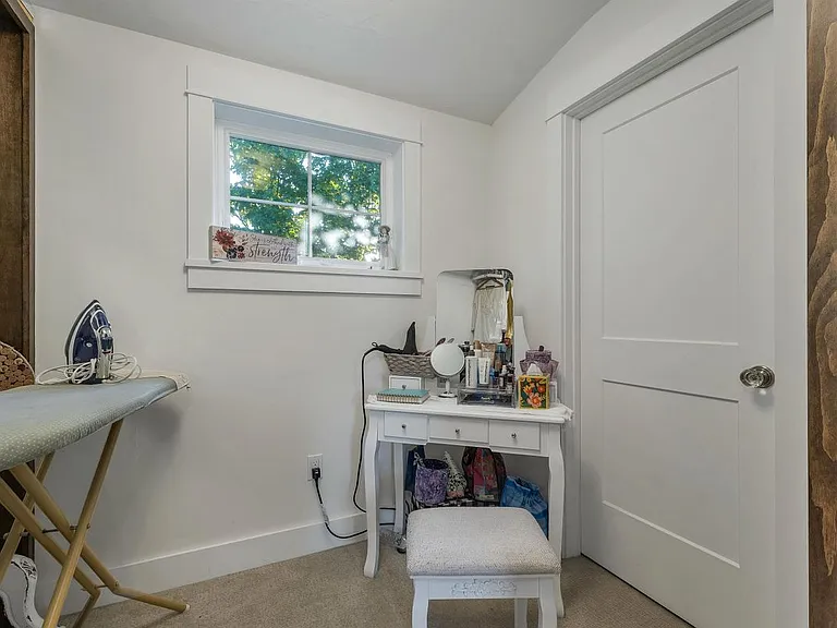 2 Lake St #B — Photo 30