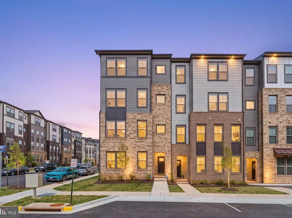 20900 Bluebird Sq, Sterling, VA 20165