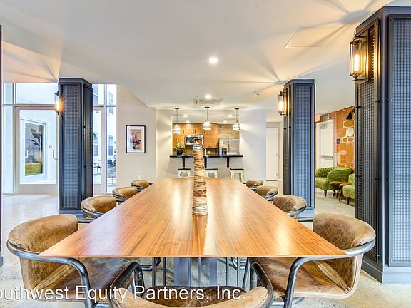 3rd image of 434 13th St #204