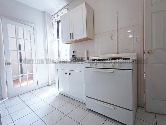 Rented by Highline Residential | media 13