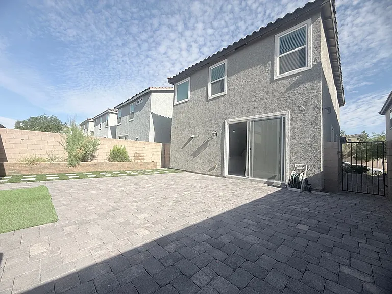 7659 W Mistral Ave — Photo 26