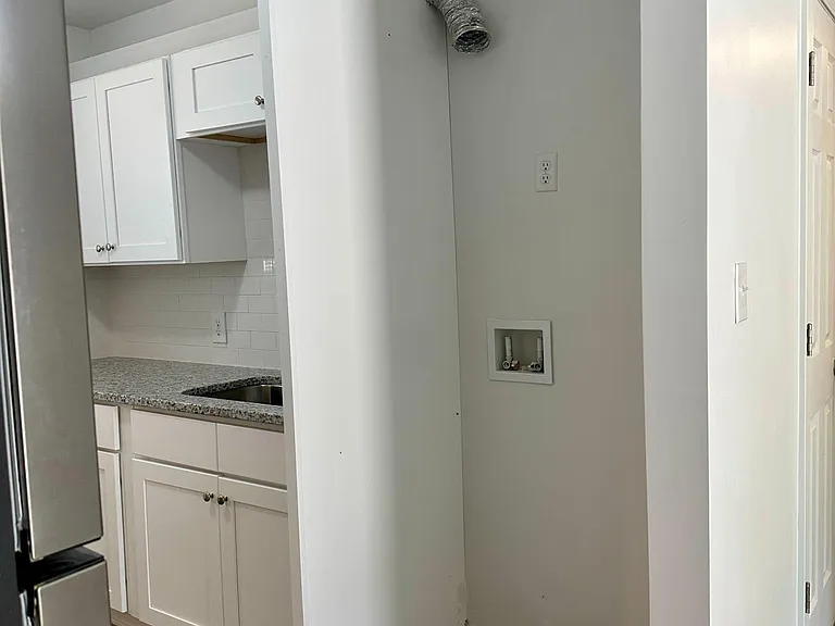 1911 19th Ct N #1 — Photo 17