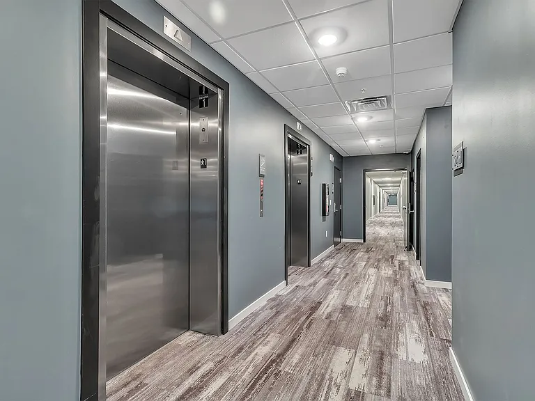 Metro Place Apartments — Photo 12