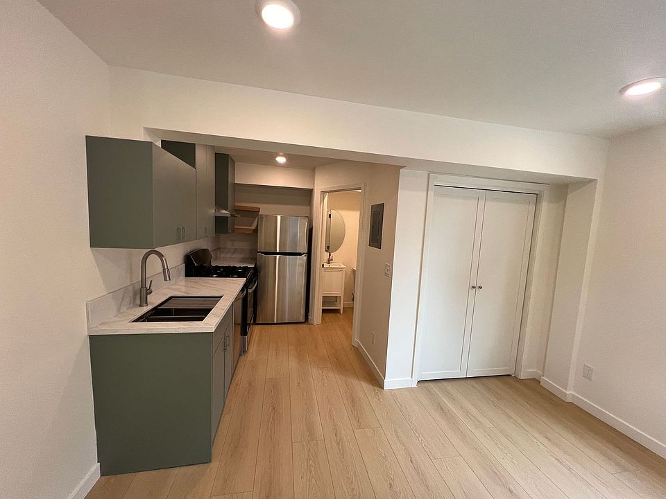 1st image of 13520 Lemoli Ave #29