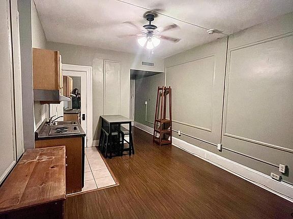 4th image of 1324 Locust St APT 501