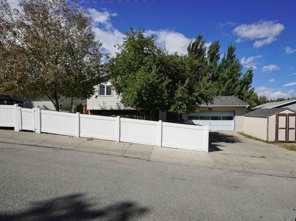360 Indian Paintbrush St, Casper, WY 82604