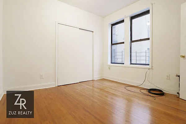 Rented by Zuz Realty | media 18