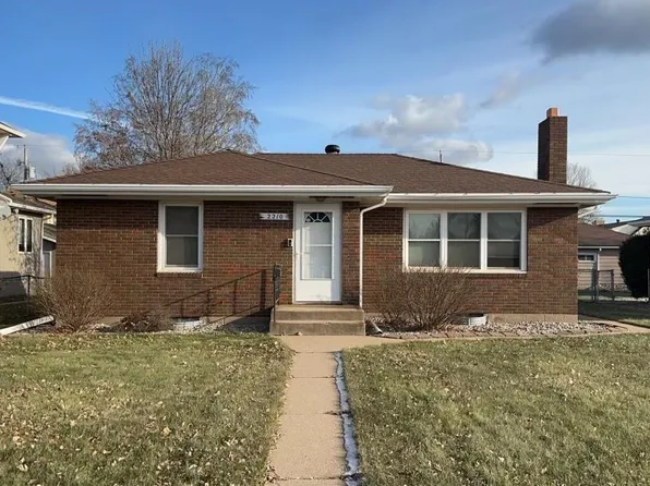 2210 9th Ave E, Hibbing, MN 55746