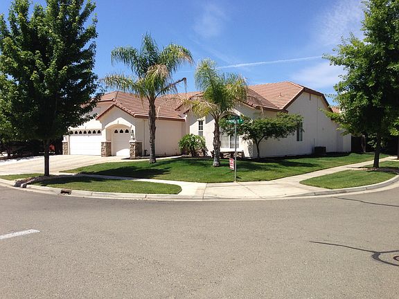 Big corner lot