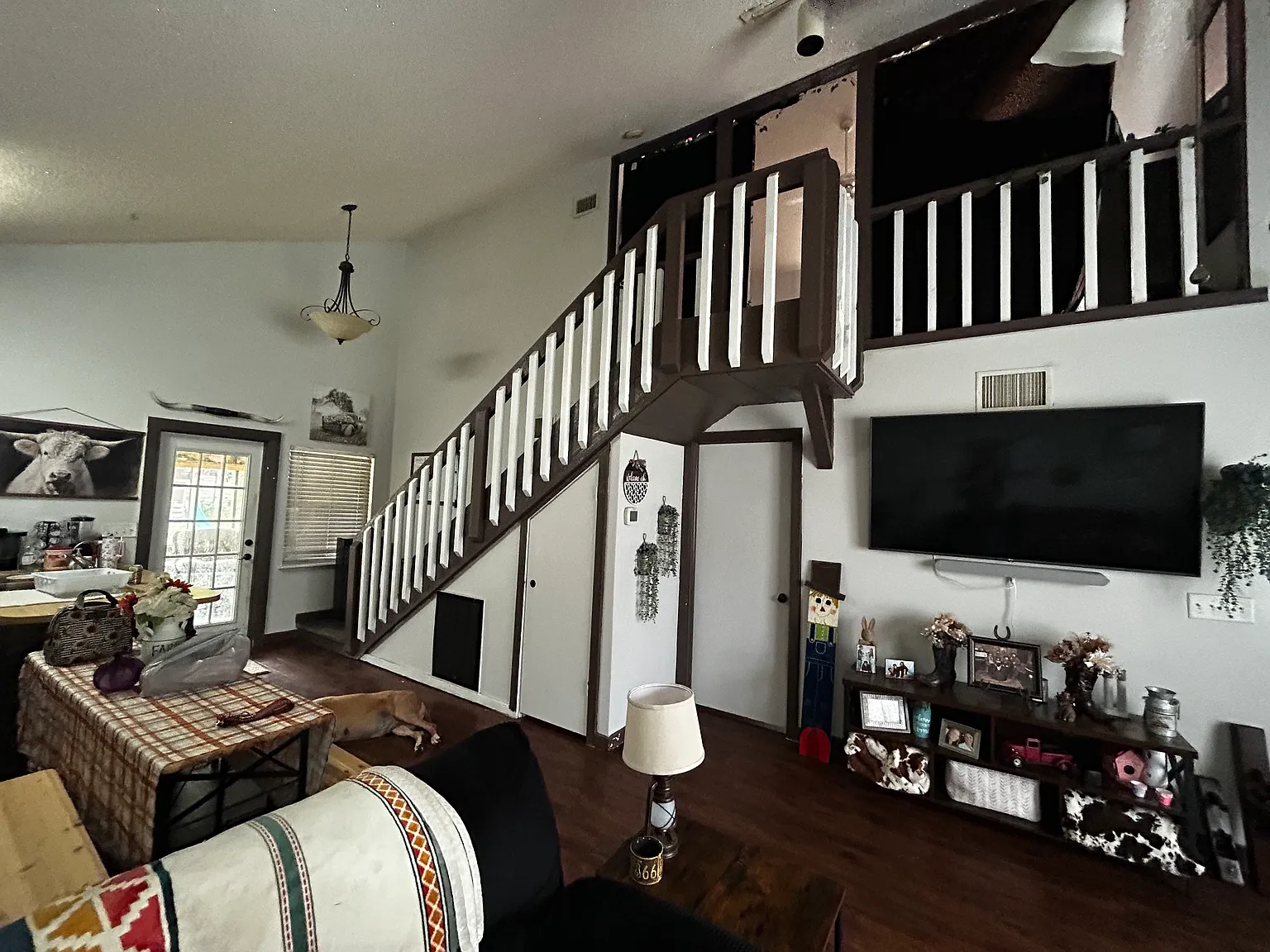 2 bed, 1052 sqft, $1,850 — Photo 3
