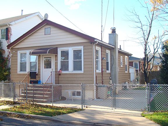 2nd image of 165 Finley Ave