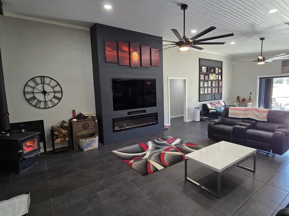 157 Victory Ln, Shirley, AR 72153