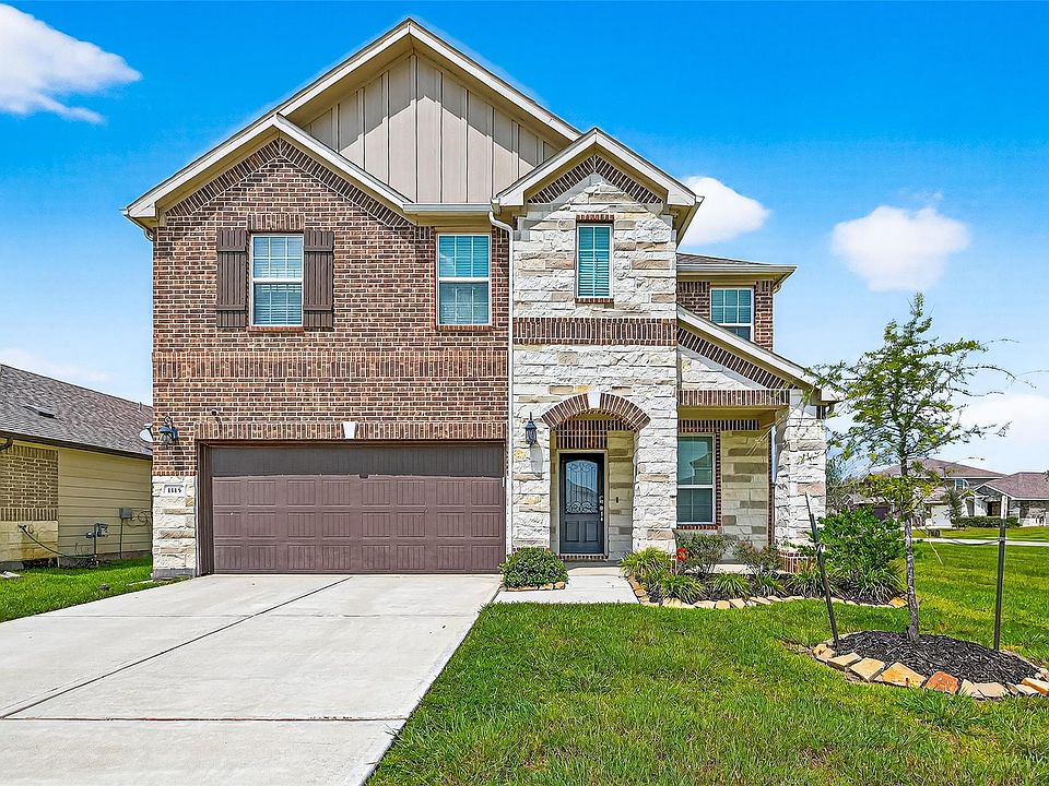 1st image of 1115 Cloverdale Dr