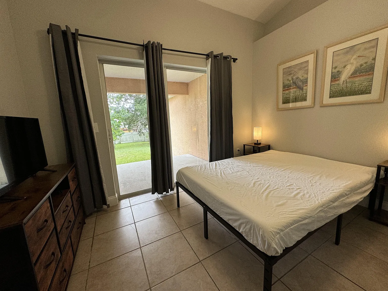 4 bed, 2.5 bath, 2450 sqft, $715 — Photo 4