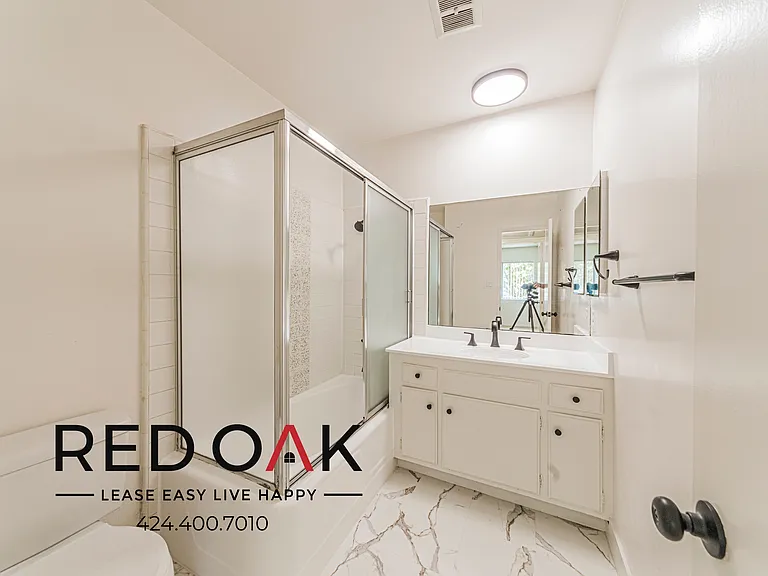 319 S Clark Dr #108 — Photo 13
