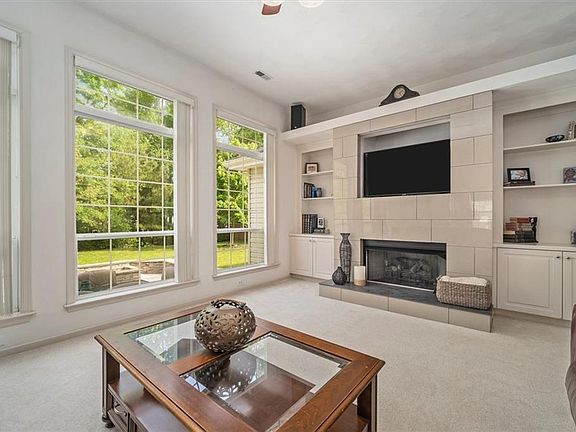 3rd image of 1315 Dominion Lakes Blvd