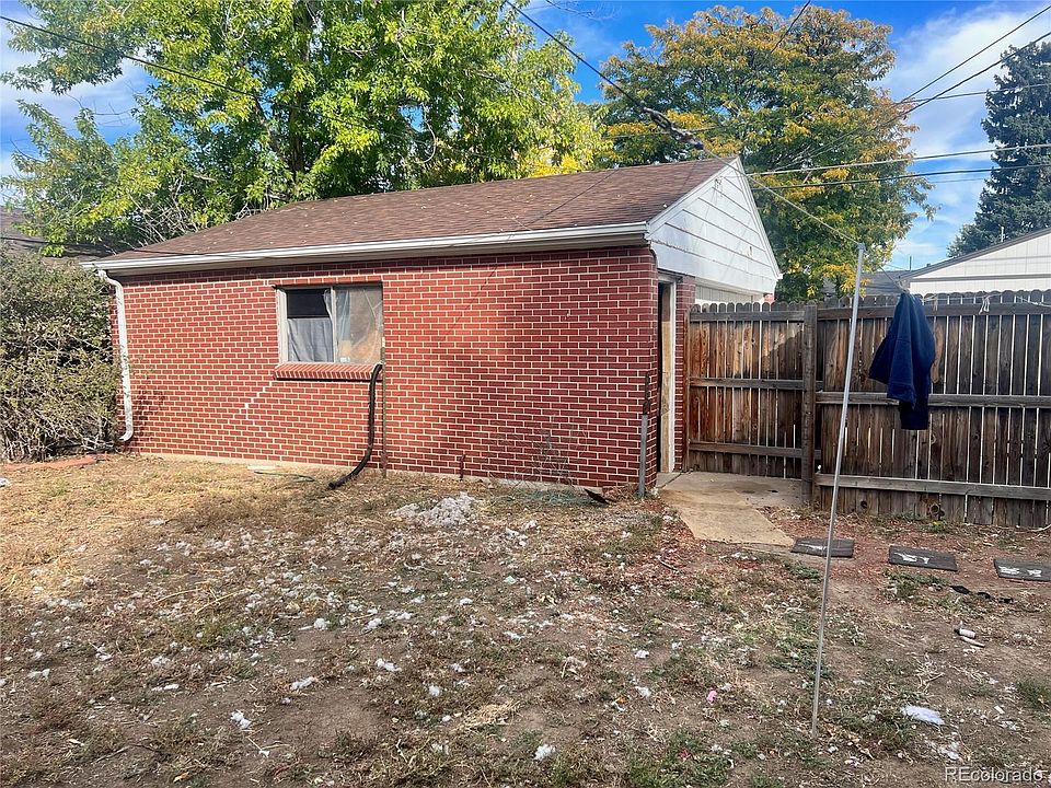 2nd image of 576 S Eliot Street