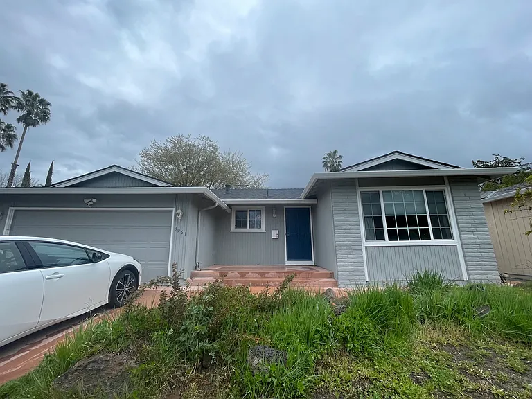 3961 Kern Ct — Photo 1