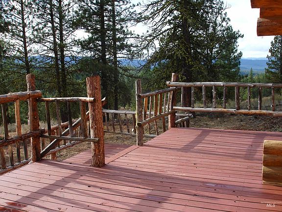 3rd image of 3000 Fish Lake Rd