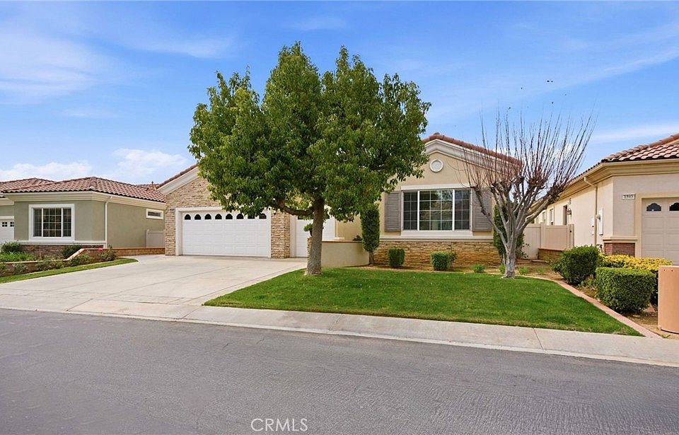 1st image of 1591 Castle Pines Ln