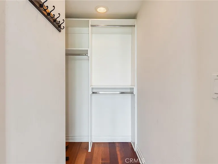 333 N Hill Ave #305 — Photo 22