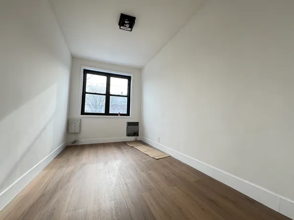 3013 Avenue J image 4 of 8