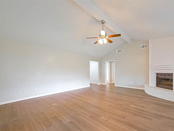 5th image of 1101 Landing Blvd