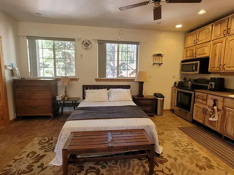 405 Chinquapin Ln #1 — Photo 9