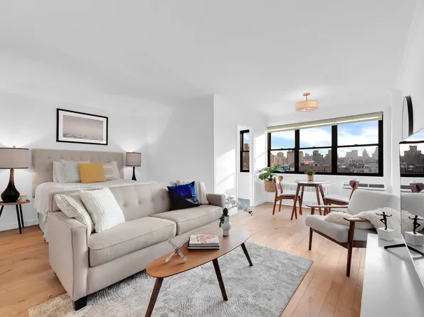 31 Jane Street image 1 of 9