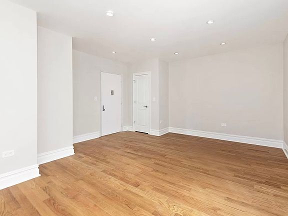 2nd image of 775 Riverside Dr APT 2A