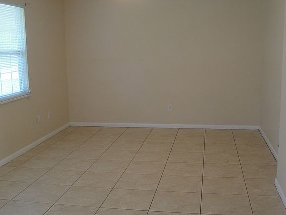 3rd image of 1852 SE Crowberry Dr