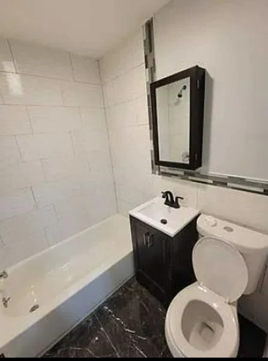 Building Photo - 577 S 17th St #6L