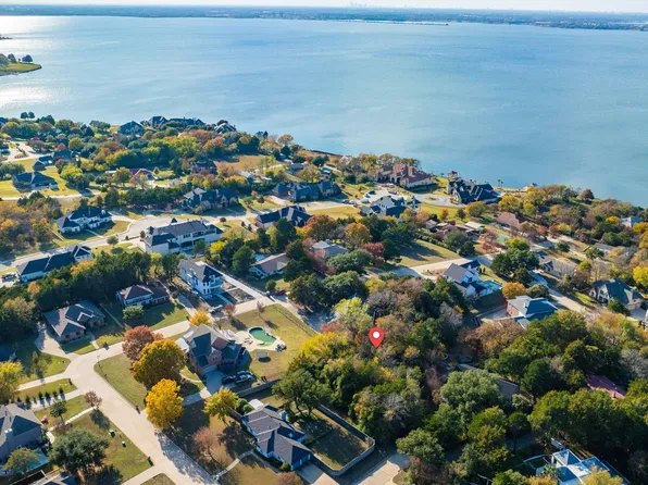 Summit Cir, Rockwall, TX 75032