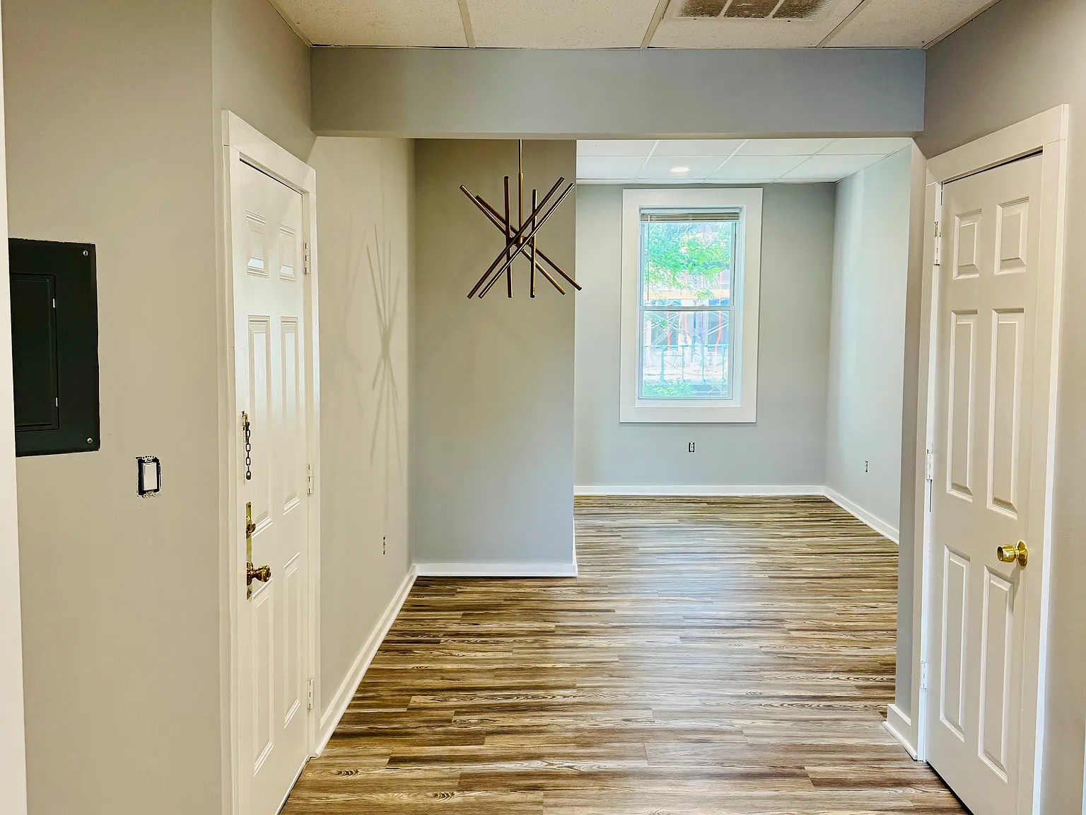 2 bed, 900 sqft, $2,250 — Photo 4