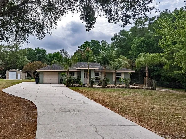 8120 W Morgan St, Crystal River, FL 34428