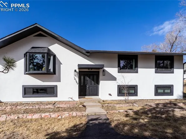 18380 Academy Cir, Monument, CO 80132